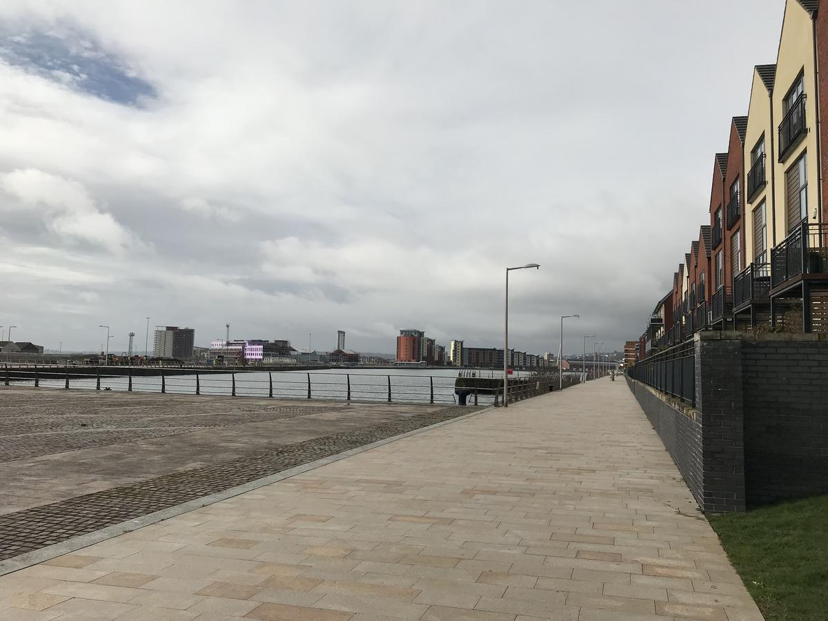 Just Stay Wales - Mariners Walk Swansea Ngoại thất bức ảnh